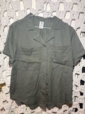 Moss Green Button-Front Long Sleeve Tee - Women